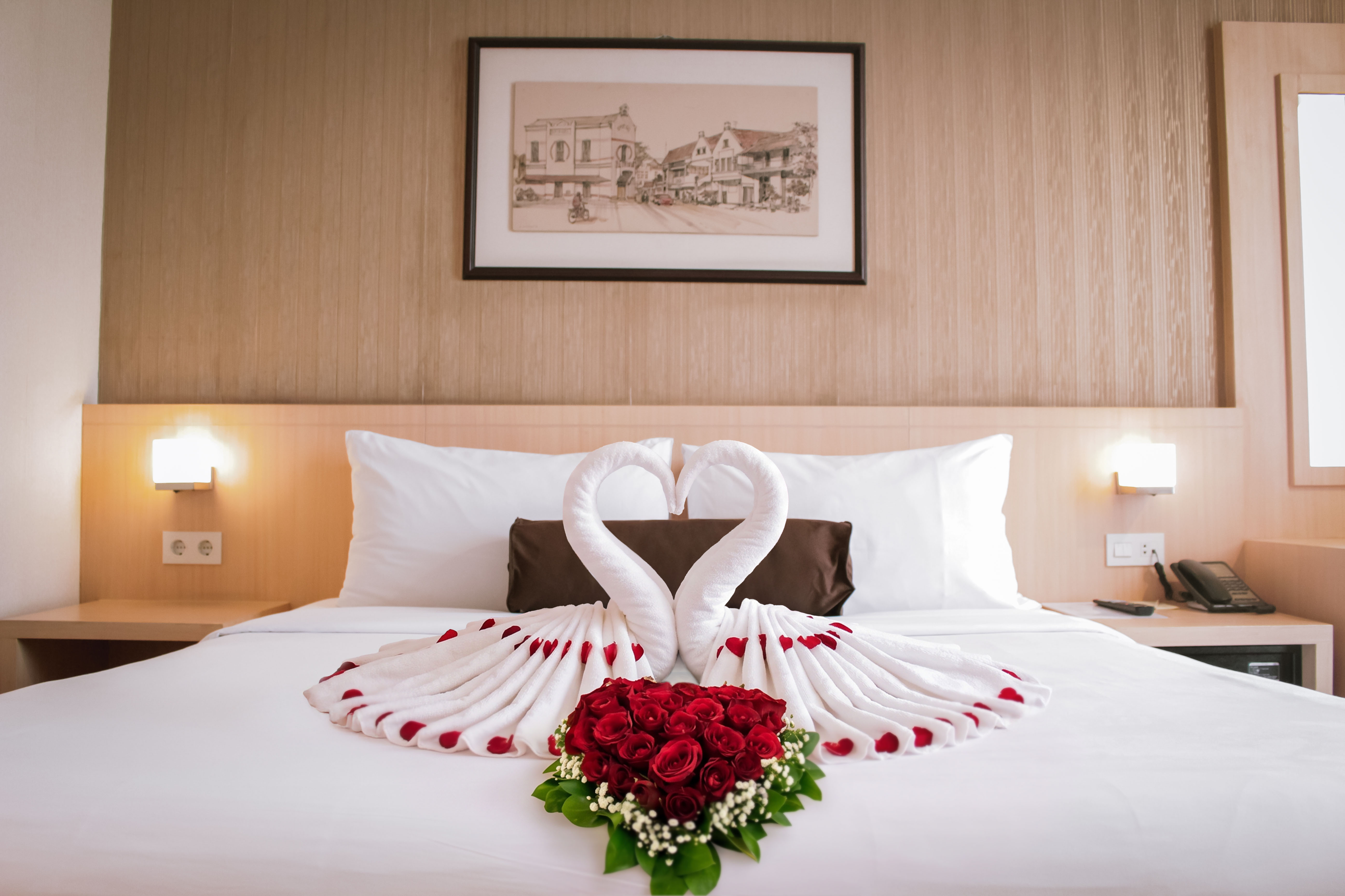 room-decor-deluxe.jpg